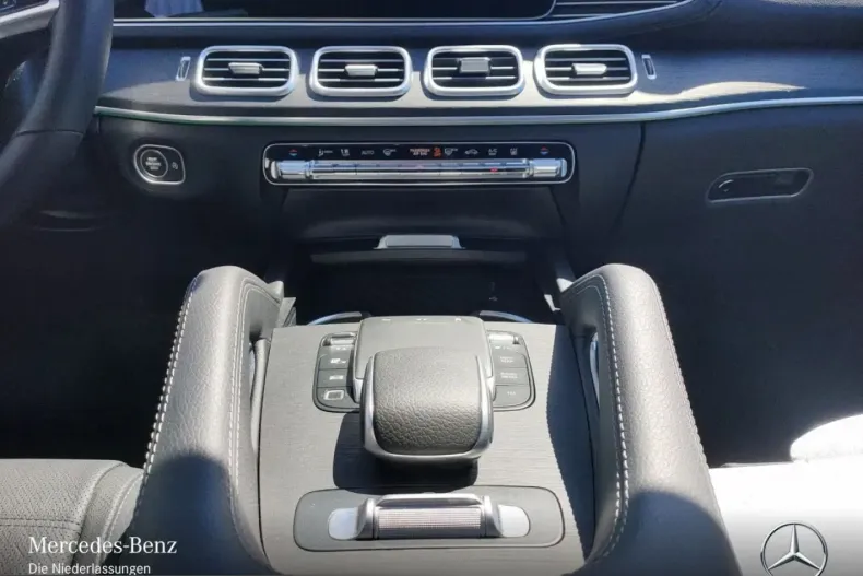 Mercedes-Benz GLE 300 (Clasa GLE) din 2025 cu 8.869 km - oferta MER231786 - foto 12