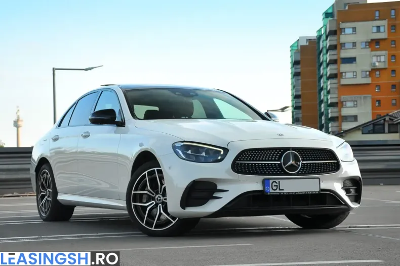 Mercedes-Benz E 300 (Clasa E) din 2022 cu 100.000 km - oferta MER231789 - foto 1