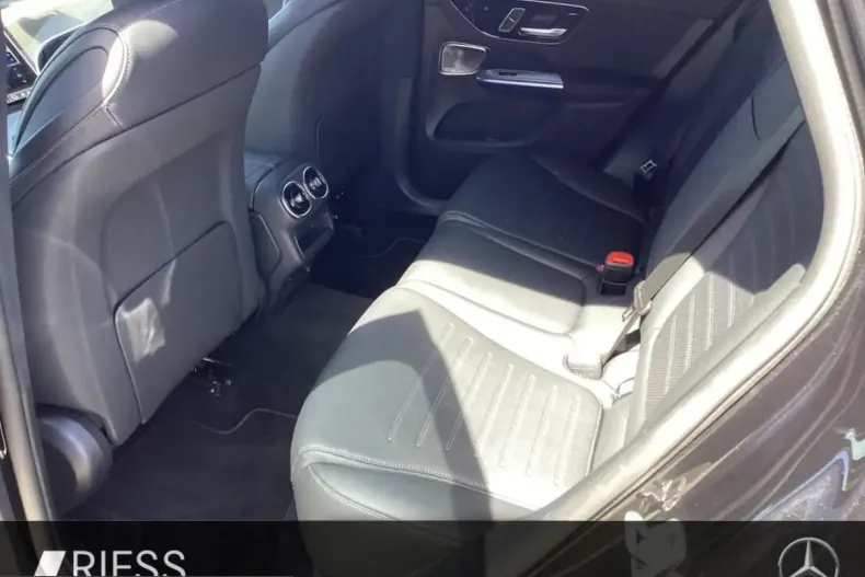 Mercedes-Benz GLC 300 (Clasa GLC) din 2025 cu 34.417 km - oferta MER231790 - foto 13