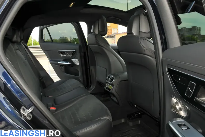 Mercedes-Benz GLC 300 (Clasa GLC) din 2023 cu 36.460 km - oferta MER231795 - foto 6
