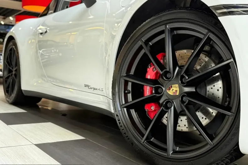 Porsche 911 din 2021 cu 46.000 km - oferta POR231801 - foto 6
