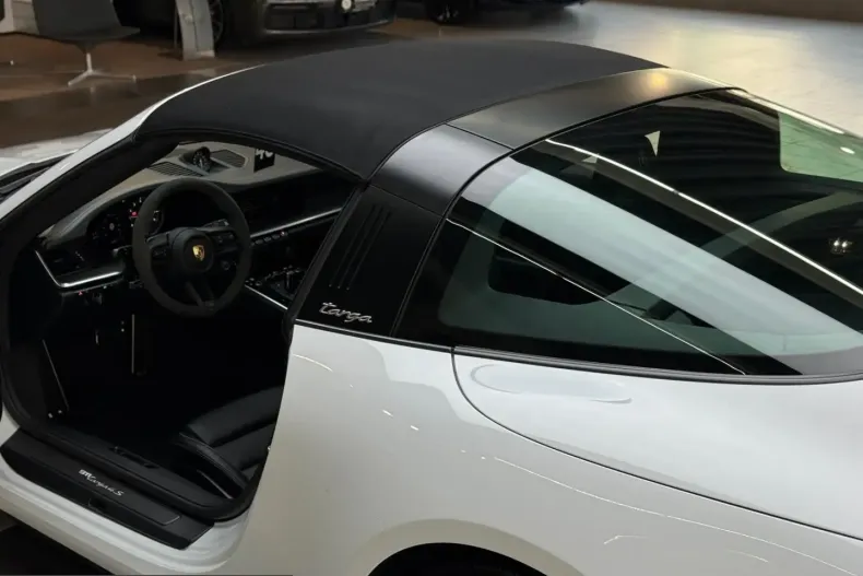 Porsche 911 din 2021 cu 46.000 km - oferta POR231801 - foto 9
