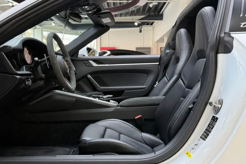 Porsche 911 din 2021 cu 46.000 km - oferta POR231801 - foto 14
