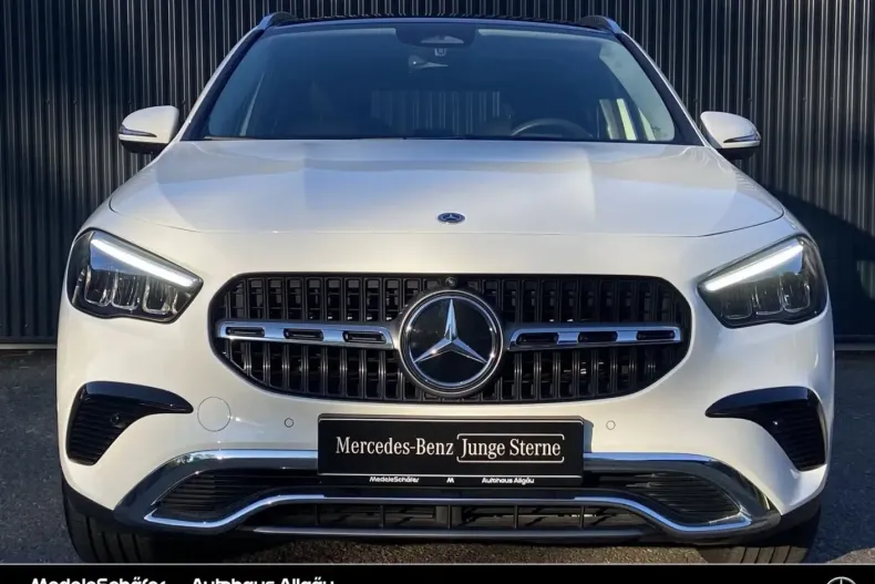 Mercedes-Benz GLA 220 (Clasa GLA) din 2024 cu 19.139 km - oferta MER231813 - foto 2