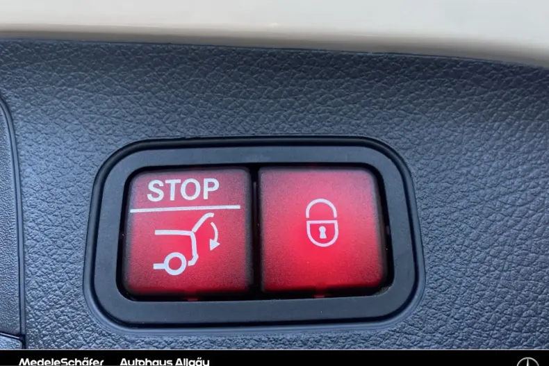 Mercedes-Benz GLA 220 (Clasa GLA) din 2024 cu 19.139 km - oferta MER231813 - foto 11