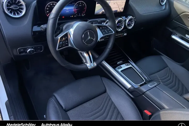 Mercedes-Benz GLA 220 (Clasa GLA) din 2024 cu 19.139 km - oferta MER231813 - foto 12