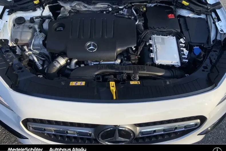 Mercedes-Benz GLA 220 (Clasa GLA) din 2024 cu 19.139 km - oferta MER231813 - foto 18