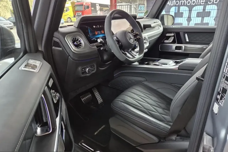 Mercedes-Benz G 63 AMG (Clasa G) din 2025 cu 6.000 km - oferta MER231817 - foto 11