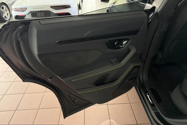 Lamborghini Urus din 2024 cu 29.050 km - oferta LAM231820 - foto 26
