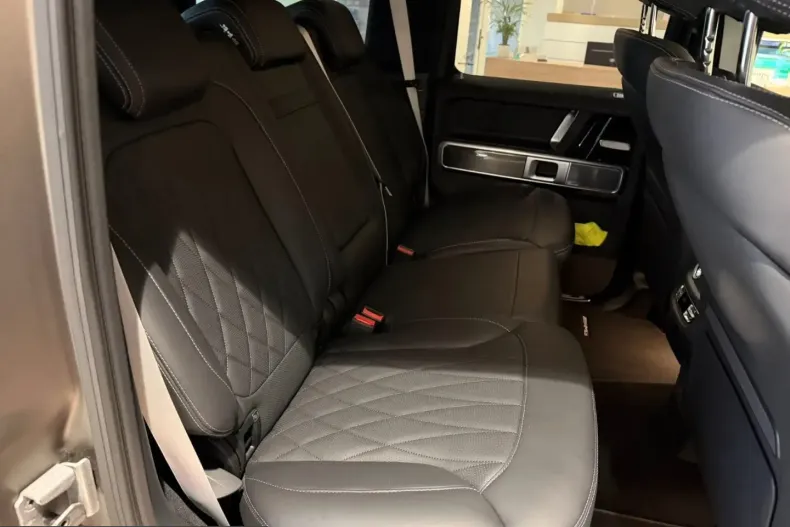 Mercedes-Benz G 450 (Clasa G) din 2024 cu 32.000 km - oferta MER231823 - foto 14