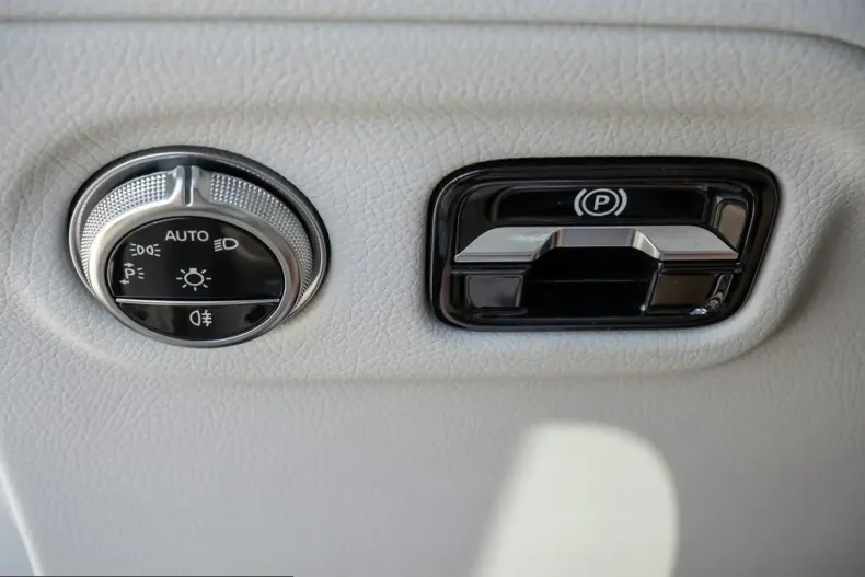 Mercedes-Benz EQS SUV (Clasa GLS) din 2024 cu 19.995 km - oferta MER231827 - foto 22
