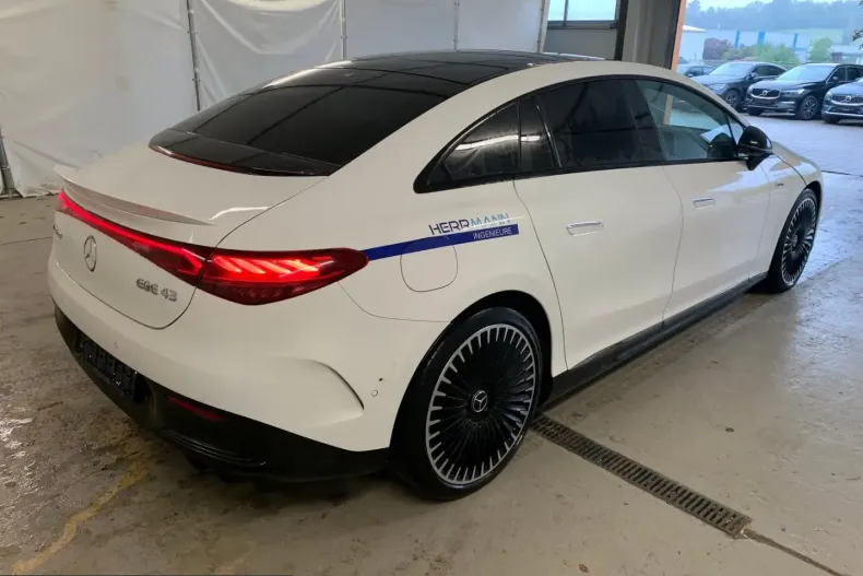 Mercedes-Benz EQE (Clasa E) din 2023 cu 44.231 km - oferta MER231830 - foto 3