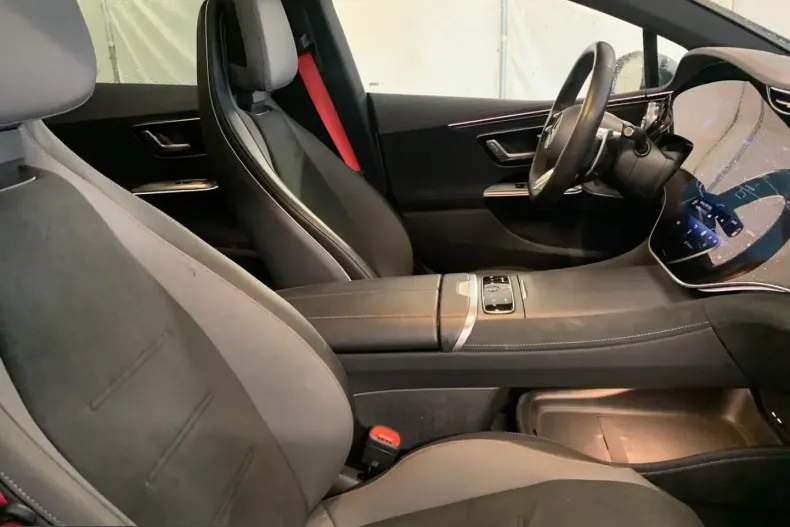 Mercedes-Benz EQE (Clasa E) din 2023 cu 44.231 km - oferta MER231830 - foto 7
