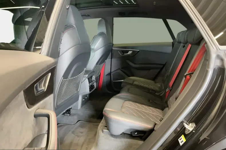 Audi SQ8 din 2023 cu 43.800 km - oferta AUD231836 - foto 11