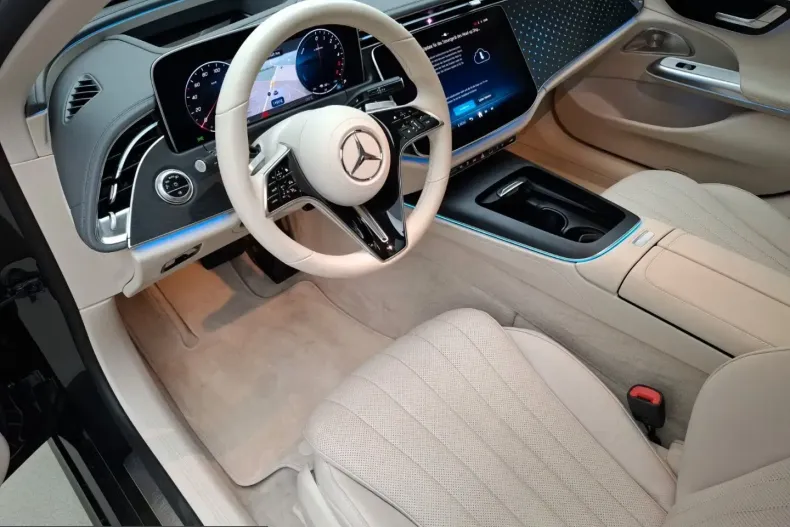 Mercedes-Benz E 300 (Clasa E) din 2025 cu 28.540 km - oferta MER231844 - foto 9