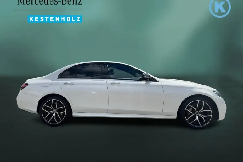 Mercedes-Benz E 300 (Clasa E) din 2023 cu 39.793 km - oferta MER231847 - foto 4