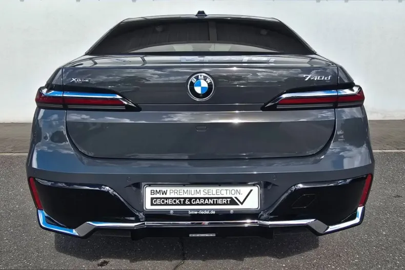 BMW 740 (Seria 7) din 2025 cu 15.199 km - oferta BMW231848 - foto 2