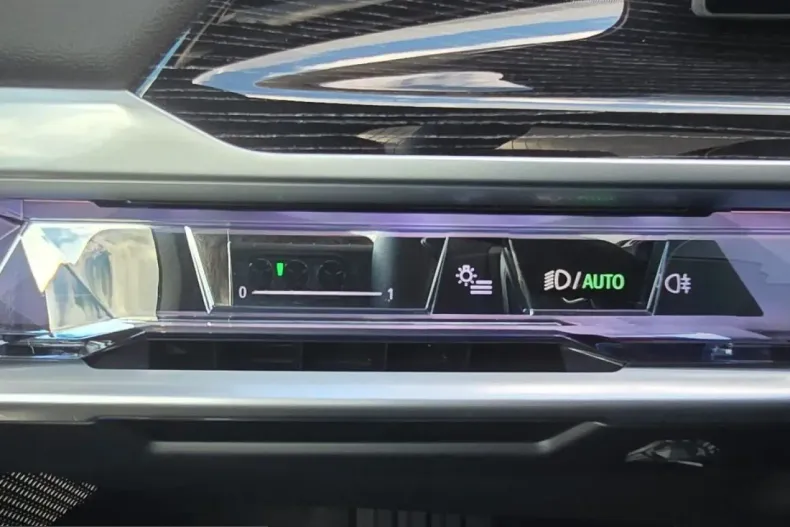 BMW 740 (Seria 7) din 2025 cu 15.199 km - oferta BMW231848 - foto 15