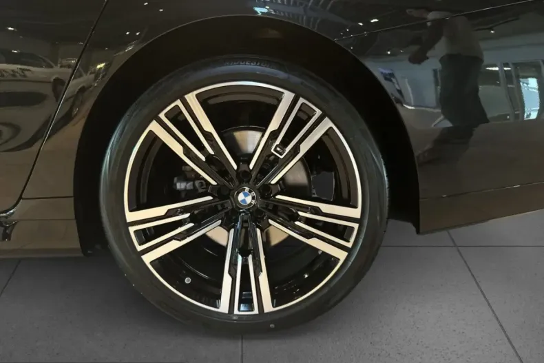 BMW 740 (Seria 7) din 2025 cu 21.341 km - oferta BMW231849 - foto 13
