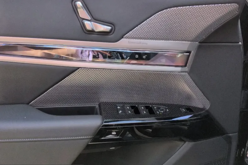 BMW 740 (Seria 7) din 2025 cu 24.577 km - oferta BMW231851 - foto 11