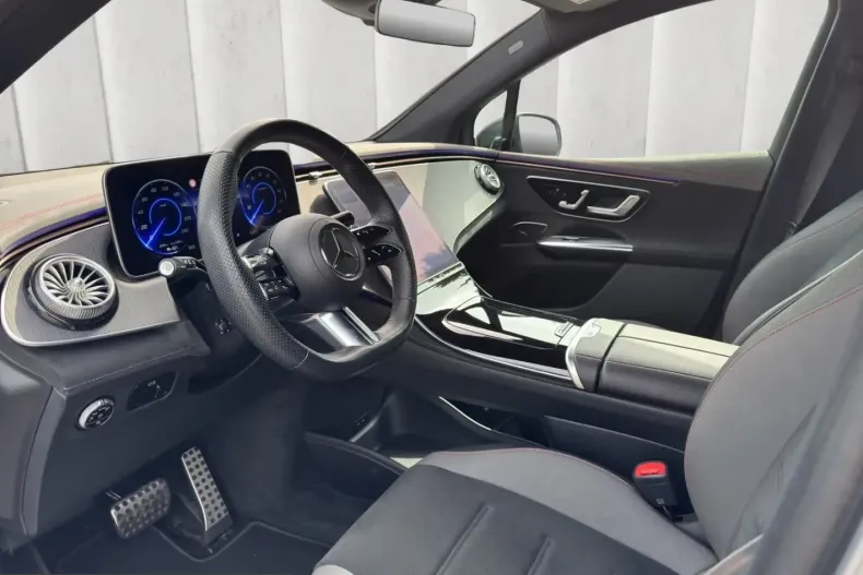 Mercedes-Benz EQE (Clasa E) din 2023 cu 15.673 km - oferta MER231856 - foto 8