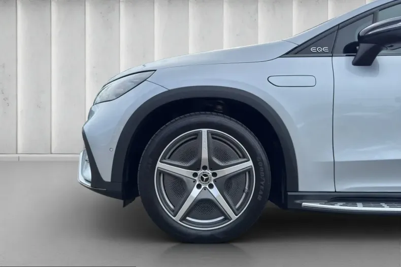 Mercedes-Benz EQE (Clasa E) din 2023 cu 15.673 km - oferta MER231856 - foto 17