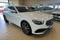 Mercedes-Benz E 300 (Clasa E) din 2022 cu 64.980 km - oferta MER231857 - foto 3