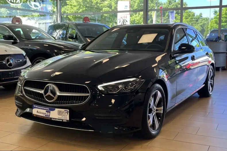 Mercedes-Benz C 200 (Clasa C) din 2025 cu 37.913 km - oferta MER231858 - foto 3