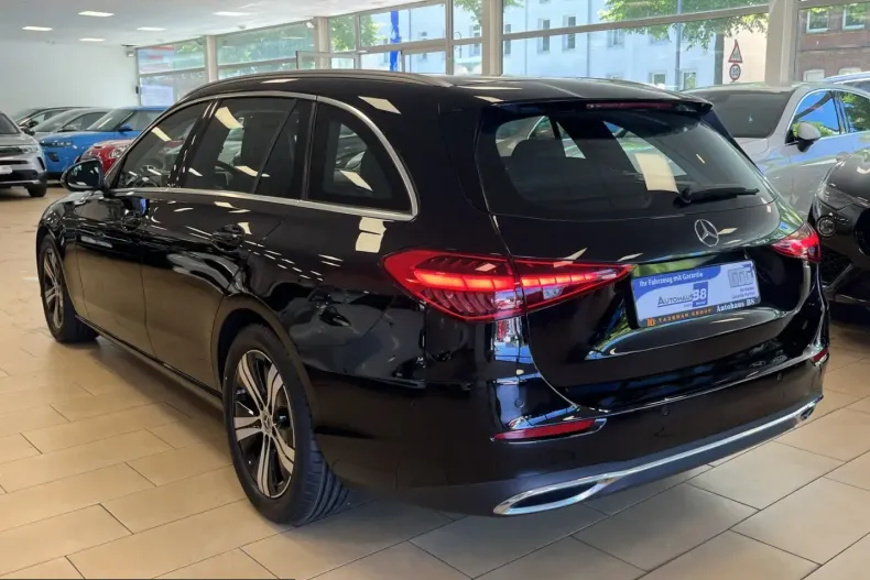 Mercedes-Benz C 200 (Clasa C) din 2025 cu 37.913 km - oferta MER231858 - foto 8