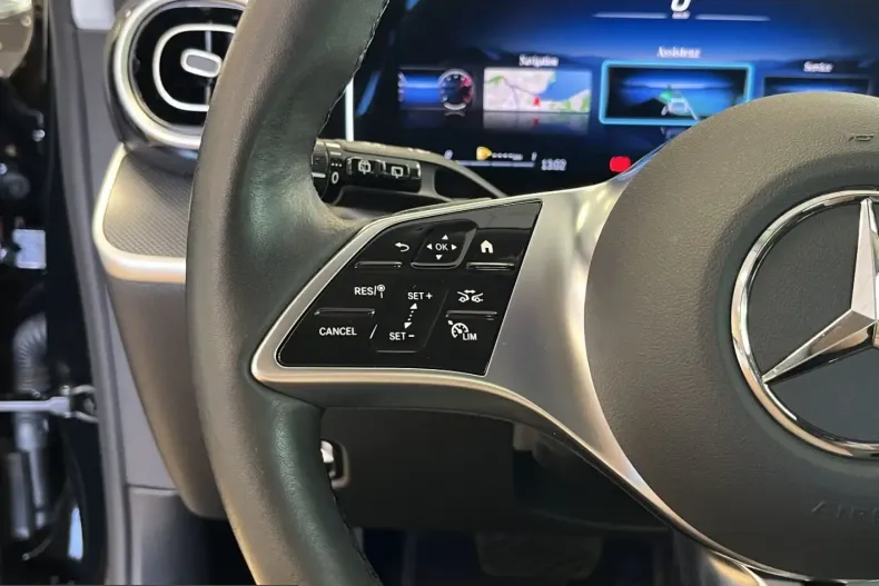 Mercedes-Benz C 200 (Clasa C) din 2025 cu 37.913 km - oferta MER231858 - foto 15