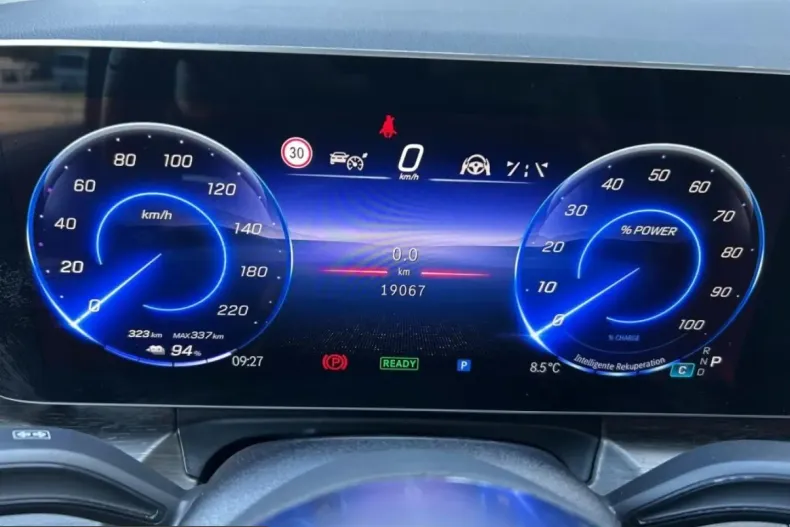 Mercedes-Benz EQV (Clasa V) din 2025 cu 19.200 km - oferta MER231859 - foto 9