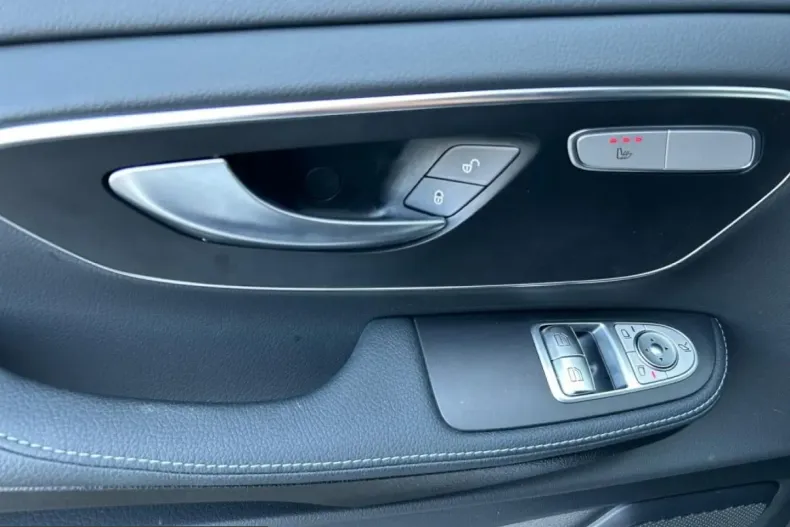 Mercedes-Benz EQV (Clasa V) din 2025 cu 19.200 km - oferta MER231859 - foto 10