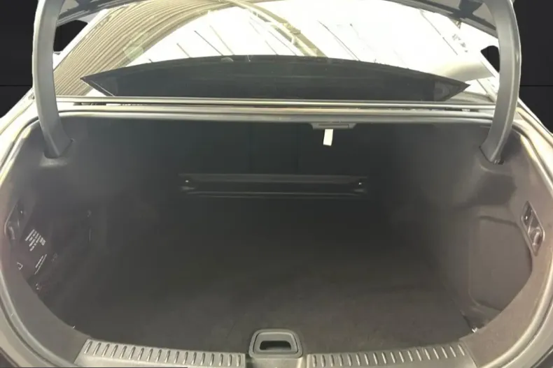 Mercedes-Benz E 450 (Clasa E) din 2024 cu 38.600 km - oferta MER231860 - foto 15