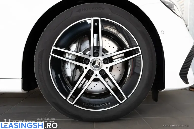 Mercedes-Benz E 220 (Clasa E) din 2024 cu 16.000 km - oferta MER231864 - foto 6