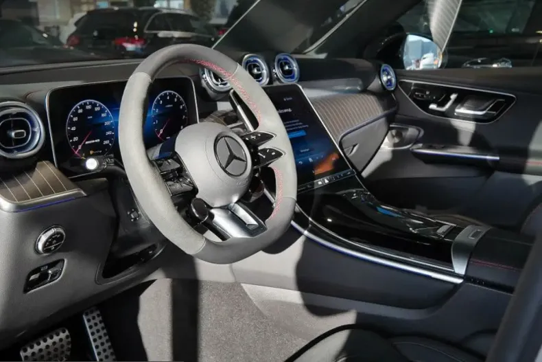 Mercedes-Benz GLC 43 AMG (Clasa GLC) din 2025 cu 10.242 km - oferta MER231865 - foto 12