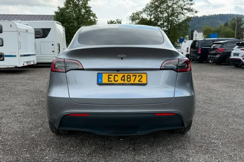Tesla Model Y din 2024 cu 72.980 km - oferta TES231871 - foto 6