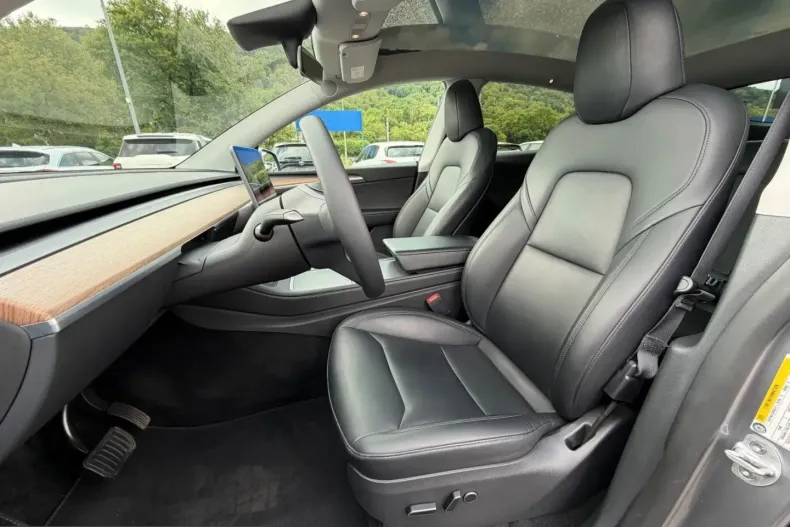 Tesla Model Y din 2024 cu 72.980 km - oferta TES231871 - foto 10