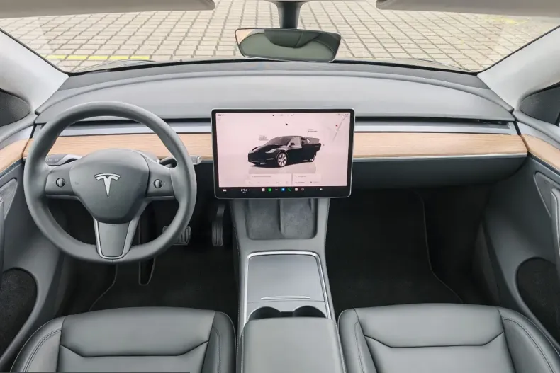 Tesla Model Y din 2023 cu 80.566 km - oferta TES231873 - foto 10