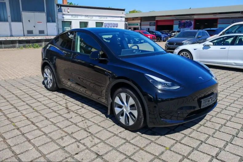 Tesla Model Y din 2023 cu 61.948 km - oferta TES231874 - foto 7