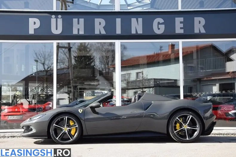 Ferrari 296 GTB din 2025 cu 4.500 km - oferta FER231883 - foto 1