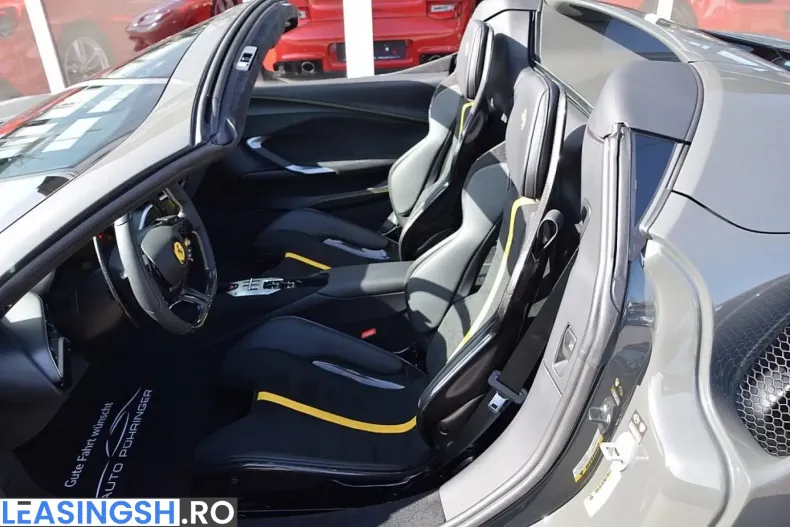 Ferrari 296 GTB din 2025 cu 4.500 km - oferta FER231883 - foto 6