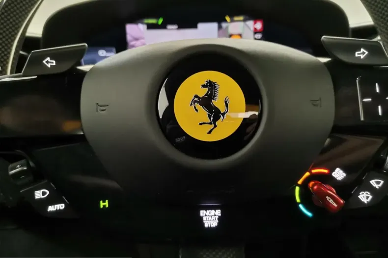 Ferrari 296 GTS din 2023 cu 8.999 km - oferta FER231894 - foto 7