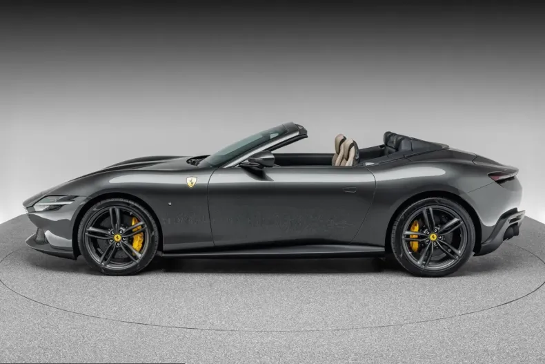 Ferrari Roma din 2025 cu 7.100 km - oferta FER231895 - foto 2