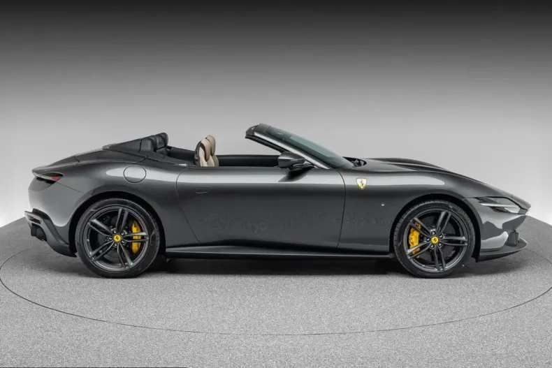 Ferrari Roma din 2025 cu 7.100 km - oferta FER231895 - foto 8