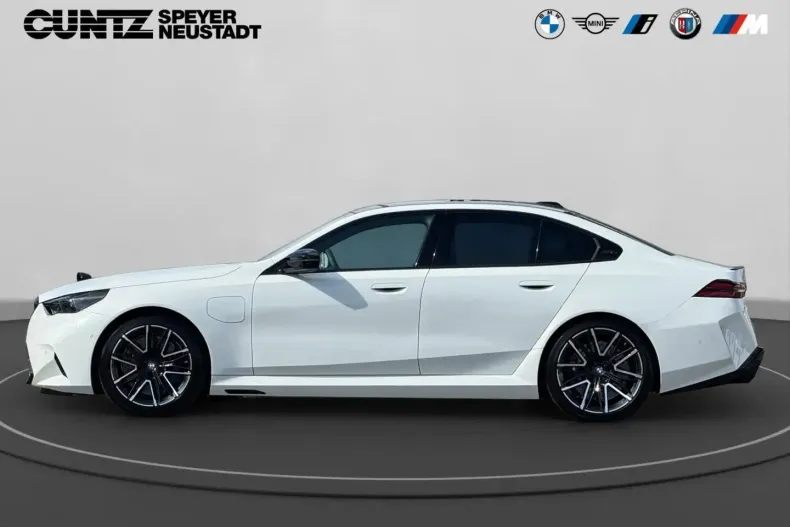 BMW M5 (Seria 5) din 2025 cu 11.892 km - oferta BMW231897 - foto 8