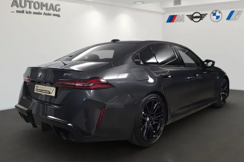 BMW M5 (Seria 5) din 2025 cu 11.761 km - oferta BMW231898 - foto 3