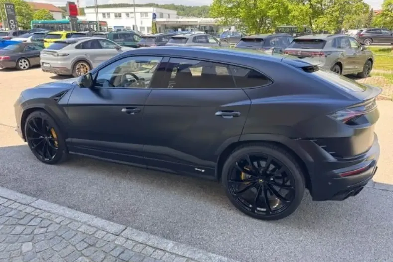 Lamborghini Urus din 2024 cu 18.500 km - oferta LAM231904 - foto 9