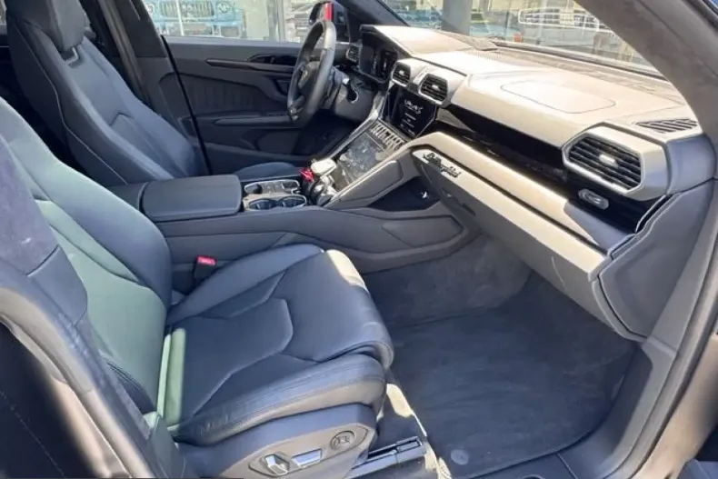 Lamborghini Urus din 2024 cu 18.500 km - oferta LAM231904 - foto 13