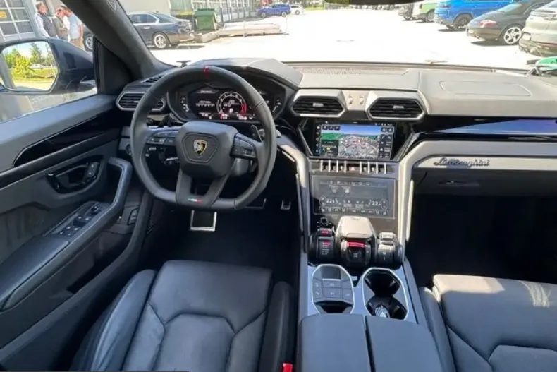 Lamborghini Urus din 2024 cu 18.500 km - oferta LAM231904 - foto 16