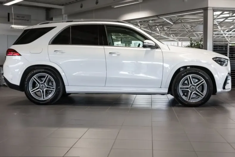 Mercedes-Benz GLE 300 (Clasa GLE) din 2025 cu 26.233 km - oferta MER231905 - foto 2